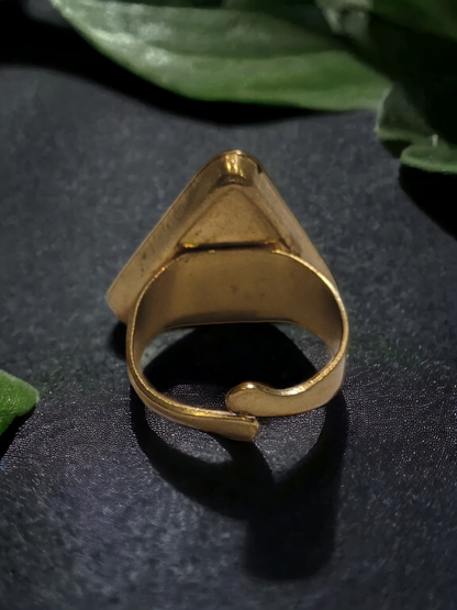 Resin Triangle Ring | انگشتر رزینی مثلثی